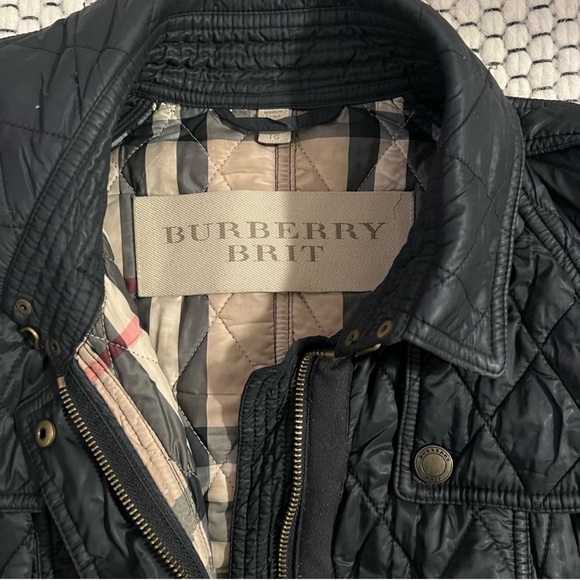 Authentic Burberry quilted jacket with detachable hood - Picture 2 of 4